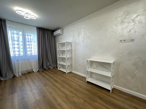 квартира за адресою Софії Русової вул., 7-А