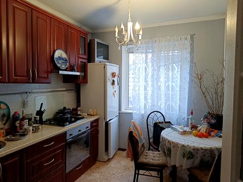 квартира за адресою Сержа Лифаря вул. (Олександра Сабурова), 5