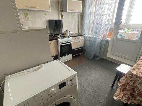 квартира за адресою Зодчих вул., 68/2