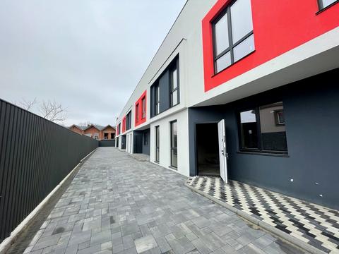 дом по адресу Захисників України ул. (Вокзальна), 35