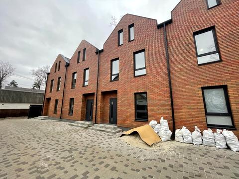 будинок за адресою Яснополянська вул., 35