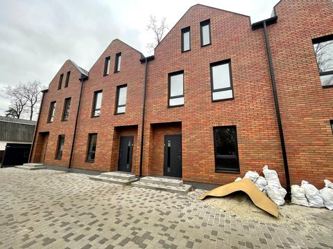 будинок за адресою Яснополянська вул., 35