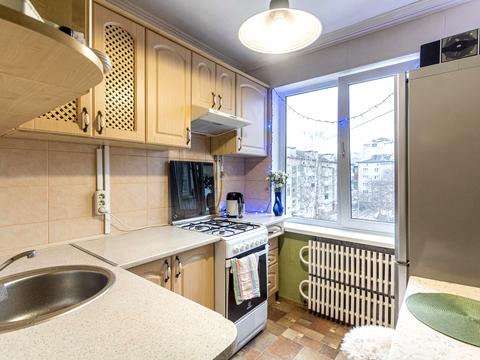 квартира за адресою Тролейбусна вул., 15