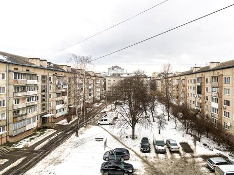 квартира за адресою Тролейбусна вул., 15