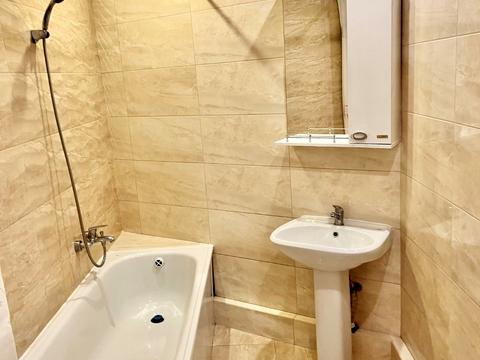 квартира за адресою Софії Русової вул., 3