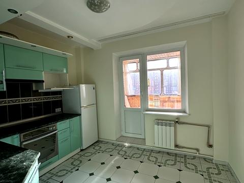 квартира за адресою Анни Ахматової вул., 15