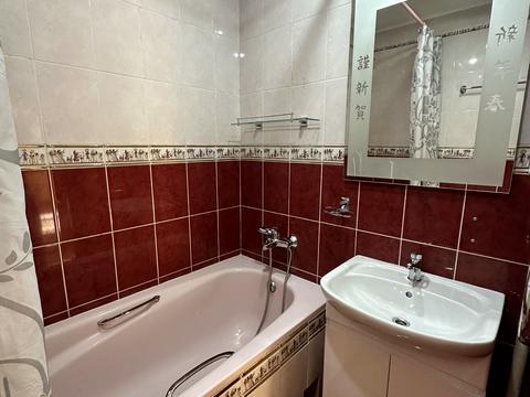 квартира за адресою Анни Ахматової вул., 15