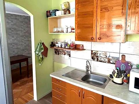 квартира за адресою Киргизька вул., 3