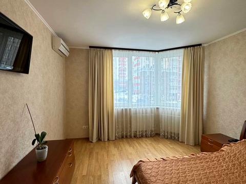 квартира за адресою Василя Симоненка вул., 5-А