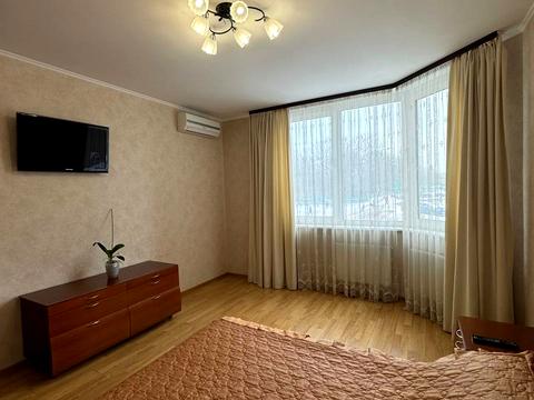 квартира за адресою Василя Симоненка вул., 5-А