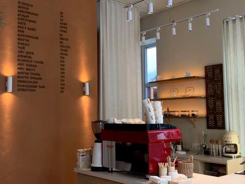 комерційна за адресою Літературна вул. (Чехова), 7/1