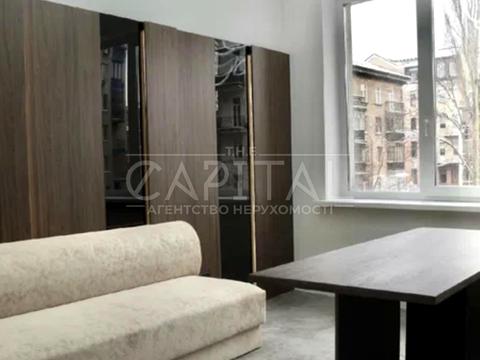 коммерческая по адресу Князей Острожских ул. (Московська), 46/2