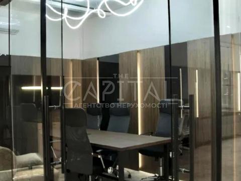 коммерческая по адресу Князей Острожских ул. (Московська), 46/2