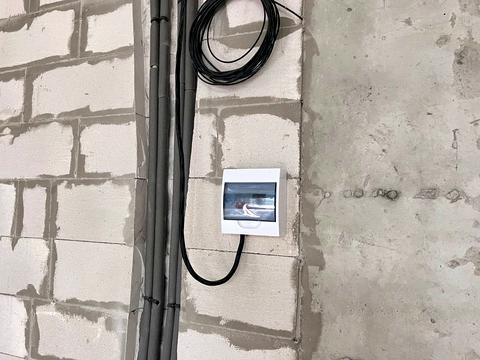 комерційна за адресою Володимира Янева вул., 25