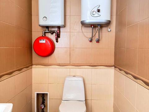 комерційна за адресою Героїв УПА вул., 3