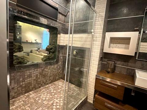 квартира за адресою Верховинна вул., 35