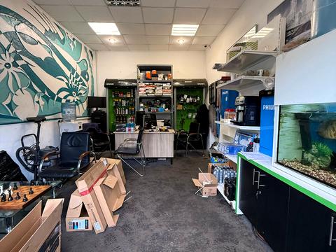 комерційна за адресою Польова вул., 10В