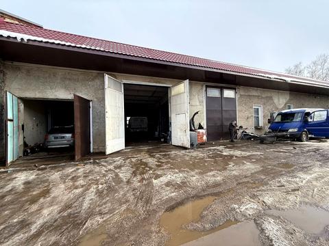 комерційна за адресою Польова вул., 10В