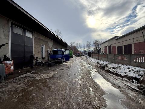 комерційна за адресою Польова вул., 10В