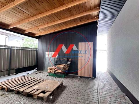 будинок за адресою Трояндова, 85