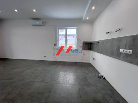 будинок за адресою Трояндова, 85