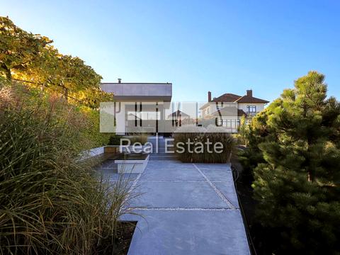 будинок за адресою Валова вул.