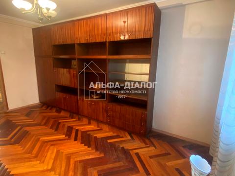 квартира за адресою Жамбила Жабаєва вул. (Кузьминська), 2