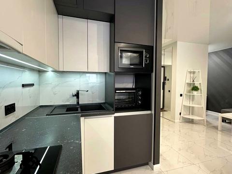 квартира за адресою Машинобудівників вул., 27