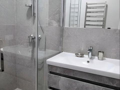 квартира за адресою Гетьмана Петра Дорошенка вул. (Жовтнева), 12