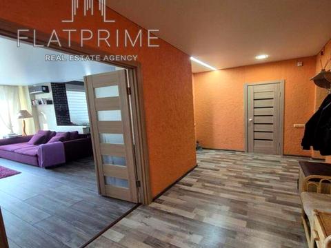 квартира за адресою Академіка Глушкова просп., 9-В