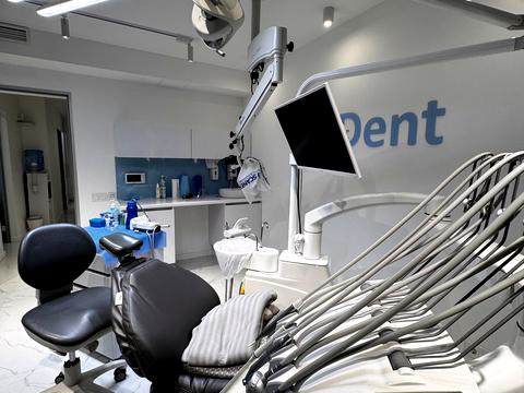 коммерческая по адресу Амосова ул., 60