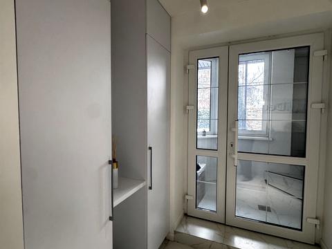 коммерческая по адресу Амосова ул., 60