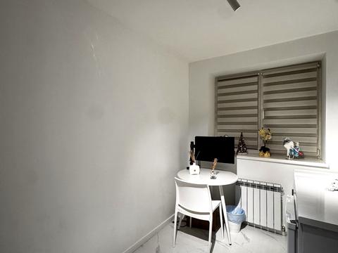 коммерческая по адресу Амосова ул., 60