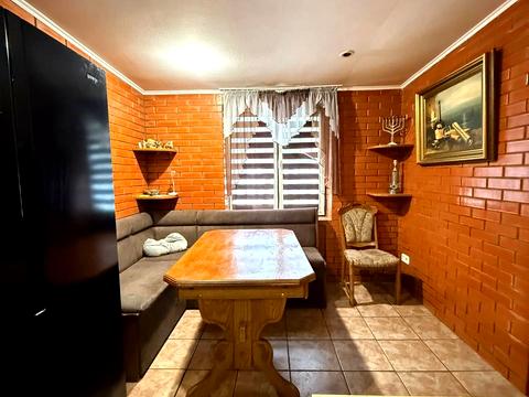 квартира за адресою Космічна вул., 5