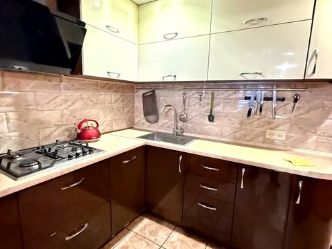 квартира за адресою Космічна вул., 5