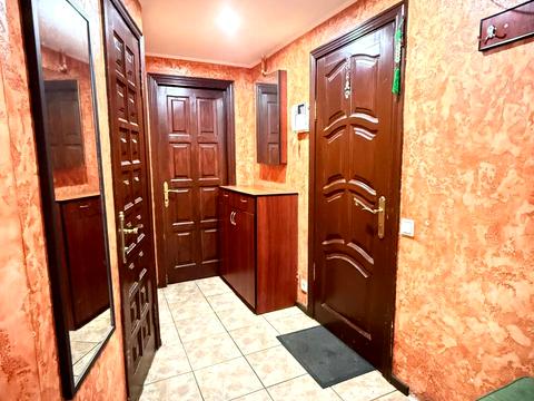 квартира за адресою Космічна вул., 5