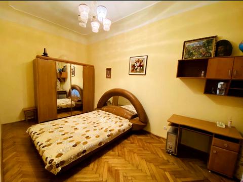 квартира за адресою Омеляна Поповича вул., 6