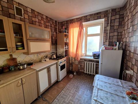 квартира за адресою Космонавтів вул., 53/1