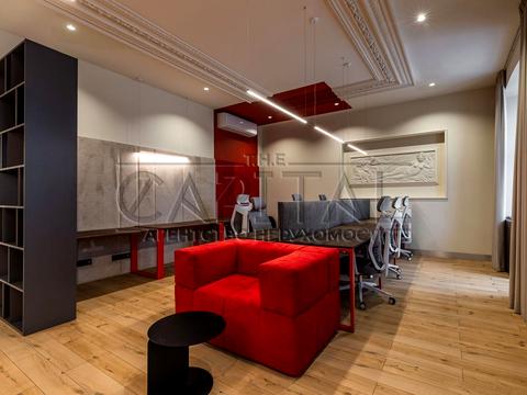 коммерческая по адресу Антоновича ул. (Горького), 9