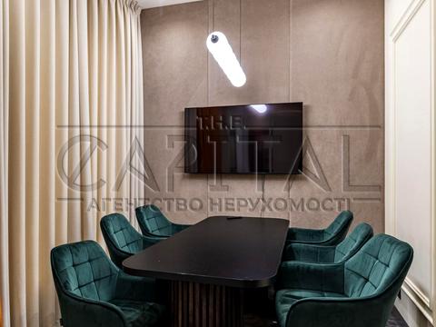 коммерческая по адресу Антоновича ул. (Горького), 9