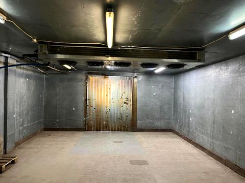 комерційна за адресою Польова вул., 77