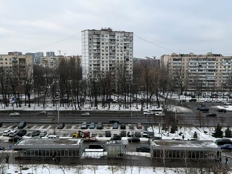 квартира за адресою Академіка Глушкова просп., 27