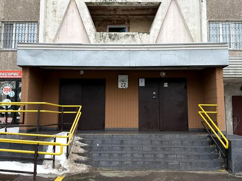 квартира за адресою Академіка Глушкова просп., 27