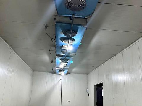 комерційна за адресою Польова вул., 77