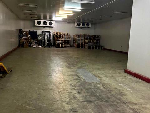 комерційна за адресою Польова вул., 77