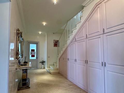 квартира за адресою Леонтовича вул. (Бєлінського), 16