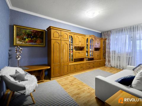 квартира за адресою Академіка Глушкова просп., 27