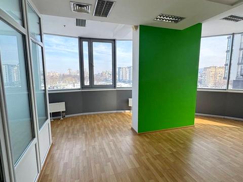 комерційна за адресою В'ячеслава Чорновола просп. (), 67г