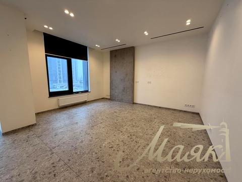 коммерческая по адресу Андрея Верхогляда ул. (Михайла Драгомирова), 19-А