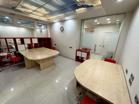 комерційна за адресою Євгена Коновальця вул. (Щорса), 32-Б